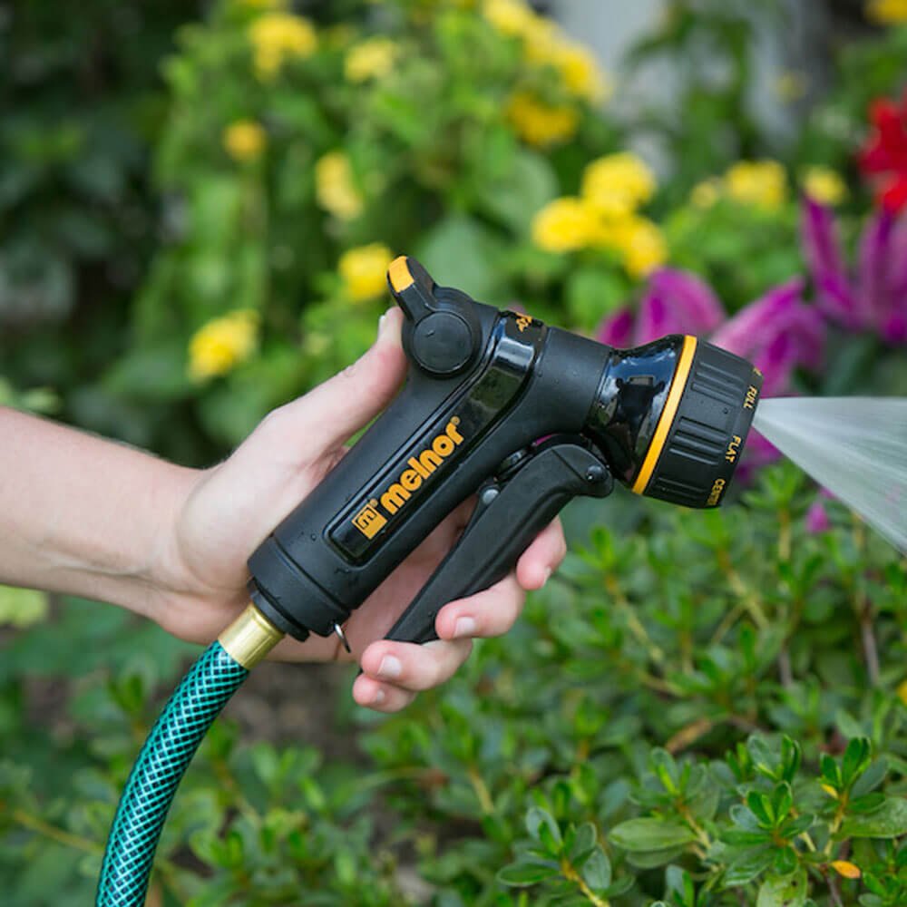 garden hose spray Melnor Front-Trigger Metal 8-Pattern Nozzle